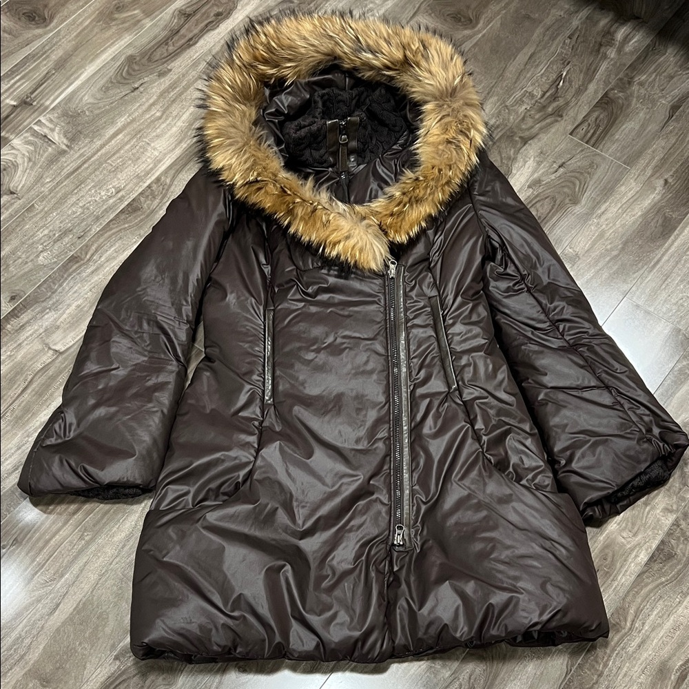 🔥🔥MACKAGE Asymmetric Fur-Trimmed Puffy Coat - Size: LRG/Color: BROWN